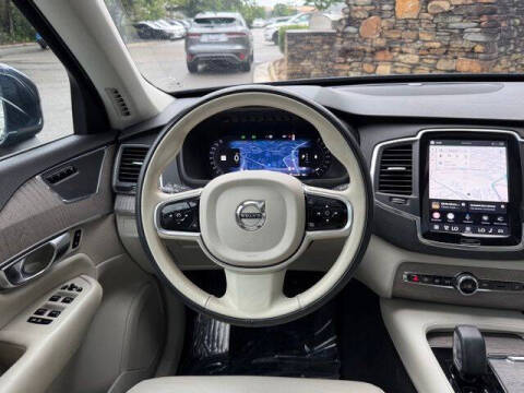 2023 Volvo XC90 B6 Core