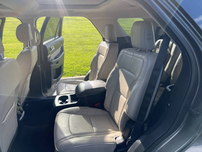 2016 Ford Explorer Platinum