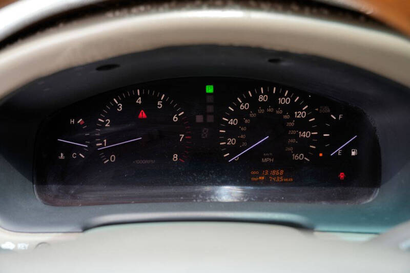 2005 Lexus LS 430