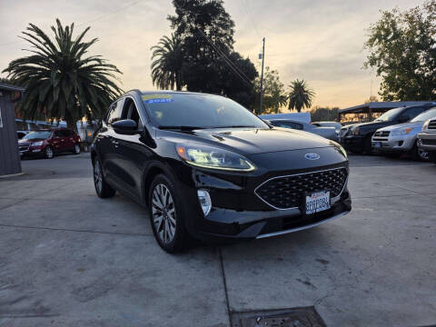 2020 Ford Escape Hybrid Titanium