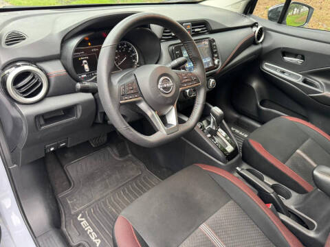 2024 Nissan Versa SR