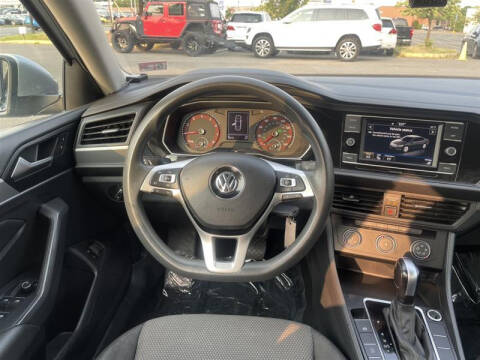 2021 Volkswagen Jetta R-Line