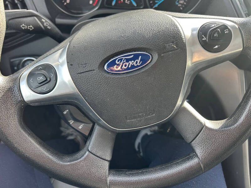 2015 Ford Escape SE photo 19