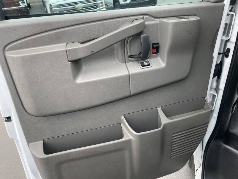 2021 Chevrolet Express 2500