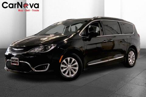 2019 Chrysler Pacifica for sale at CarNova in Sterling Heights MI