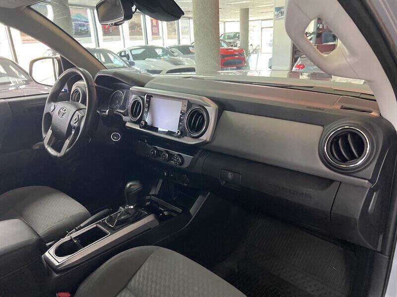 2020 Toyota Tacoma SR5 V6