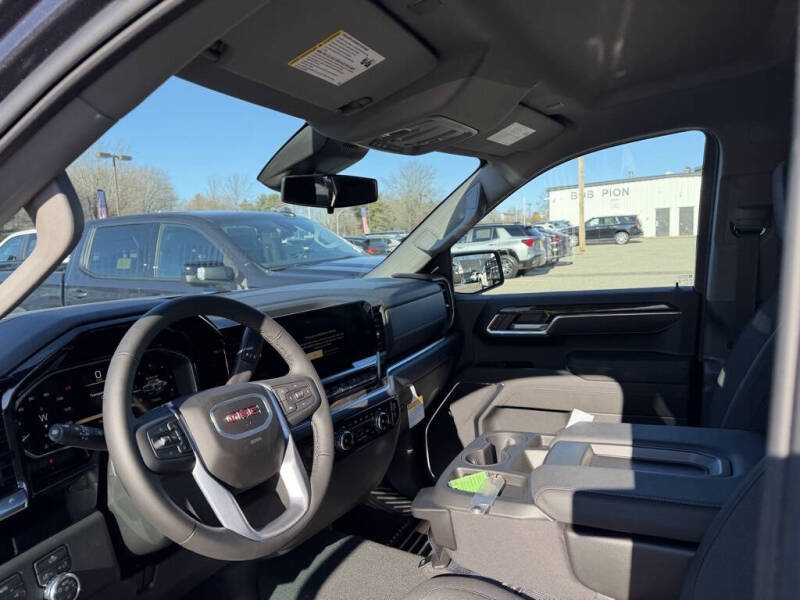 2026 GMC Sierra 1500 Elevation Standard