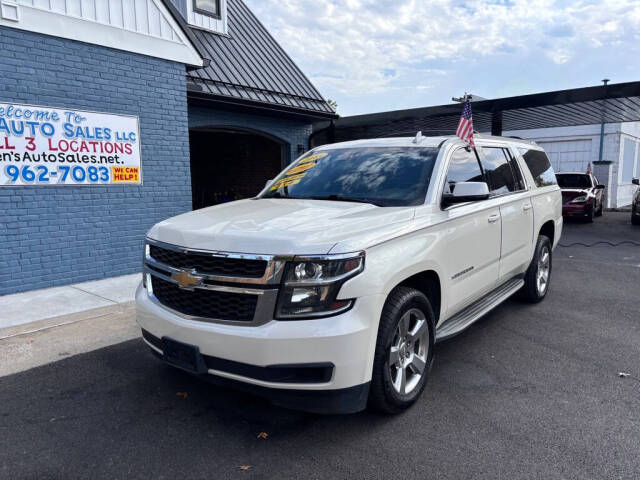 2015 Chevrolet Suburban for sale at Michael Johnson @ Allens Auto Sales Hopkinsville in Hopkinsville, KY