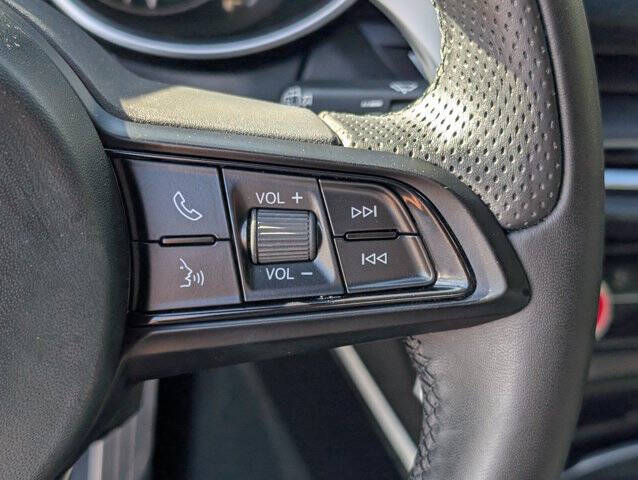 2023 Alfa Romeo Stelvio Sprint