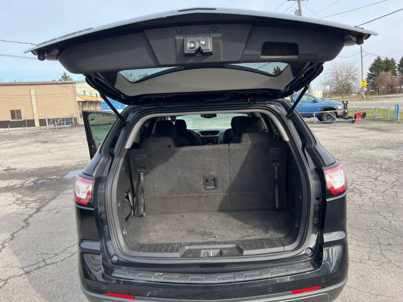 2017 Chevrolet Traverse LT
