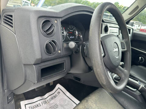 2010 Jeep Commander Sport