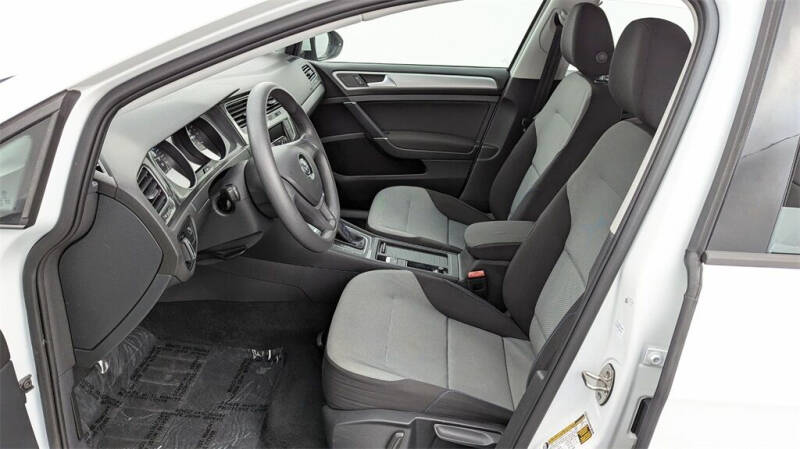 2016 Volkswagen e-Golf SE