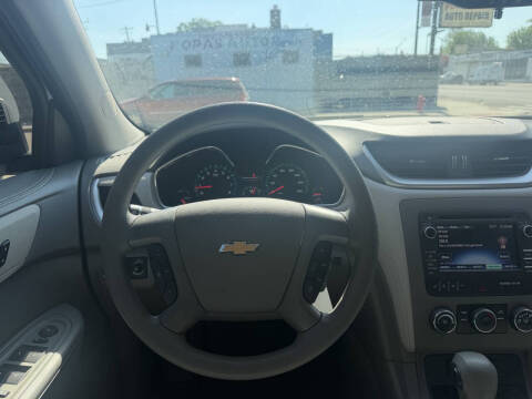 2017 Chevrolet Traverse LS