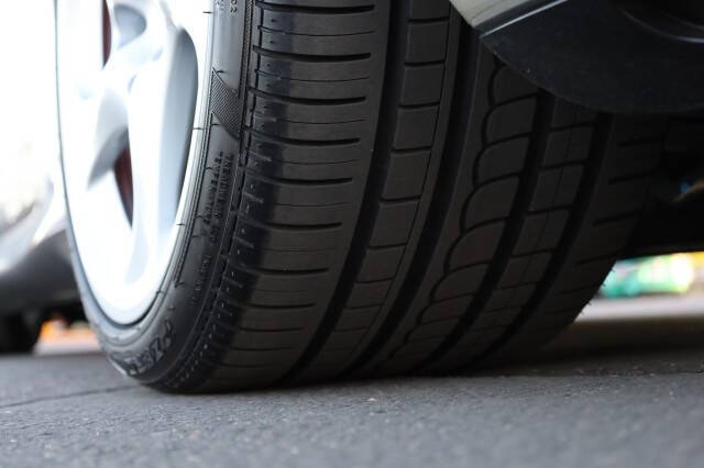 2004 Porsche 911 Carrera 4S