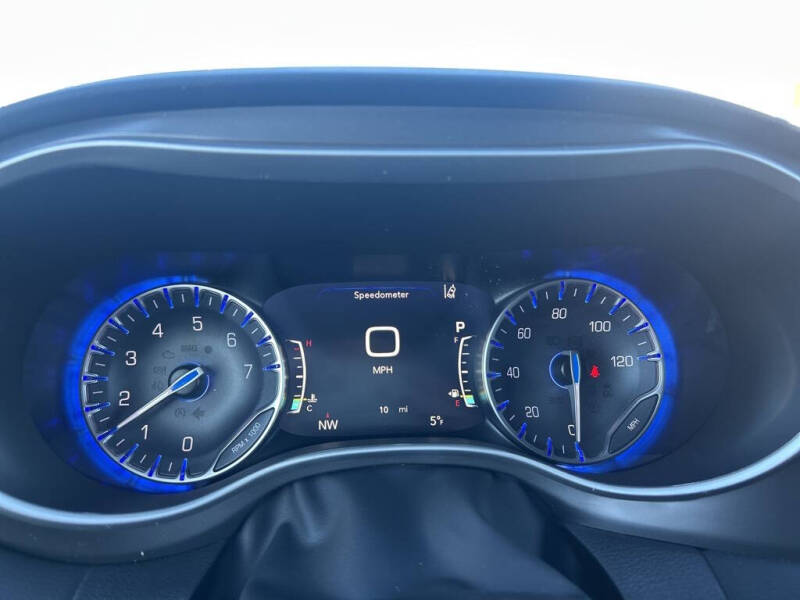 2026 Chrysler Voyager LX