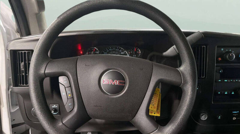 2024 GMC Savana 2500
