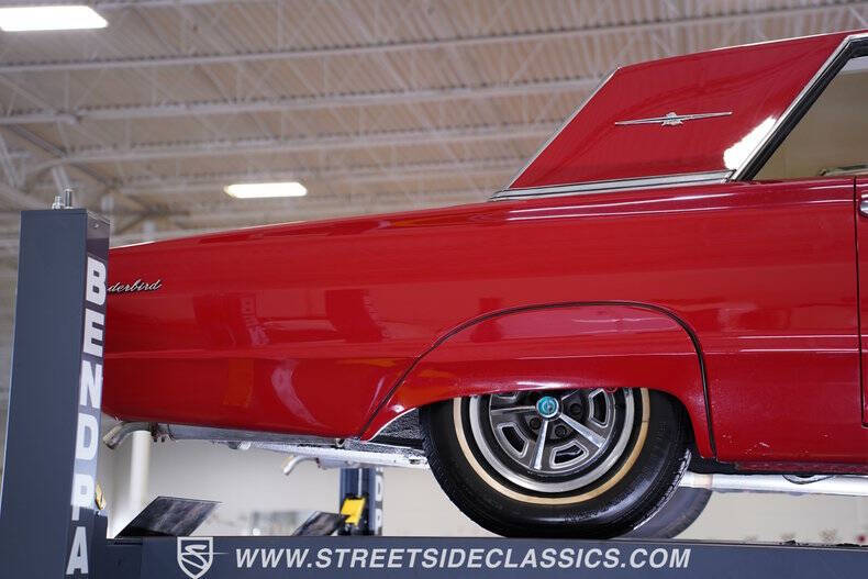 1966 Ford Thunderbird