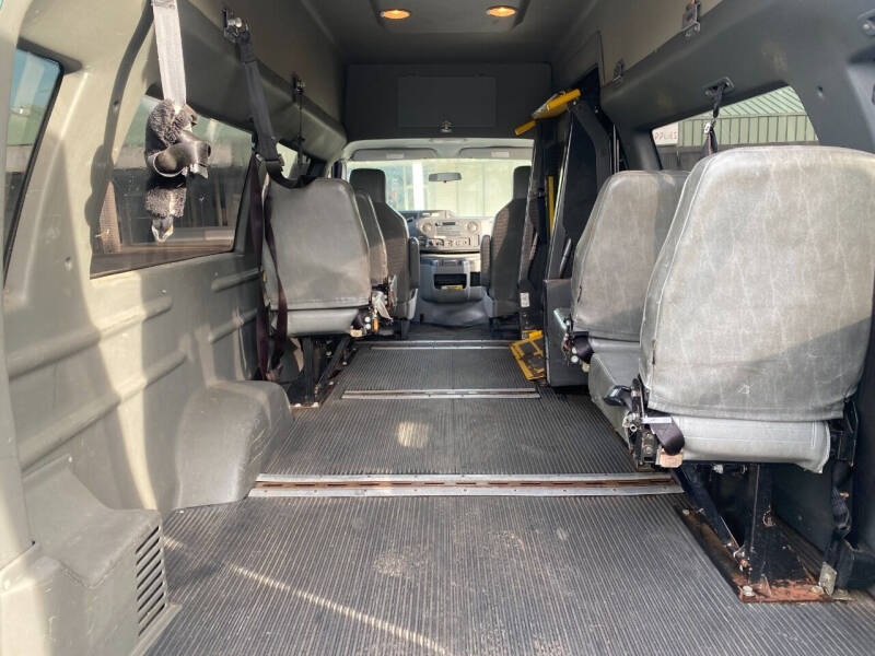 2009 Ford E-Series E-250