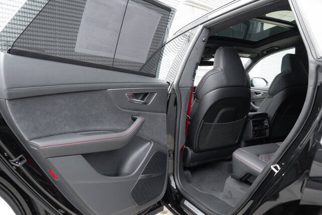 2026 Audi SQ8 4.0T quattro Prestige