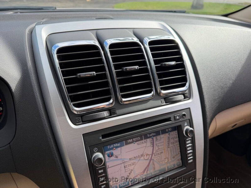 2011 GMC Acadia SLT-2