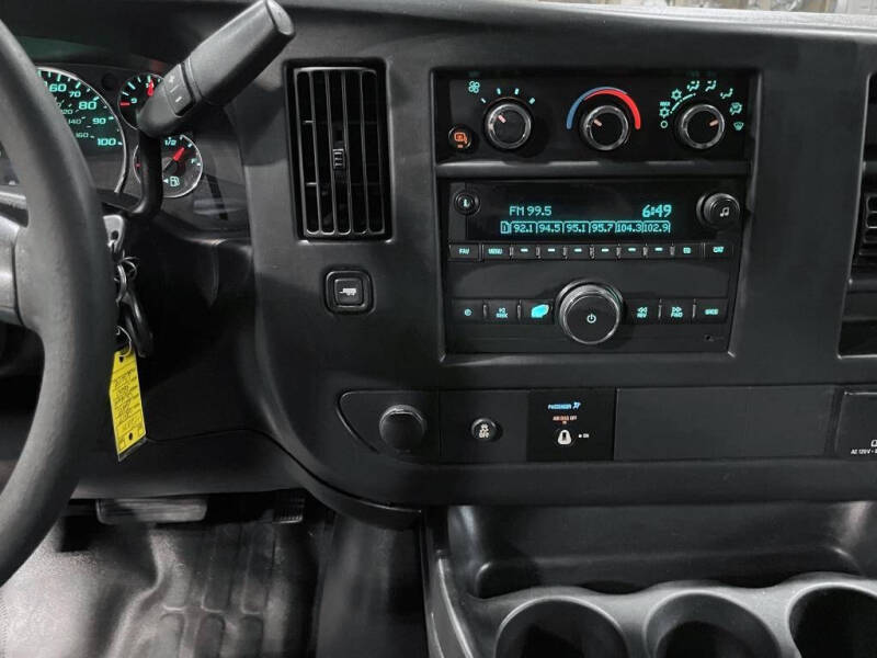 2017 GMC Savana 3500