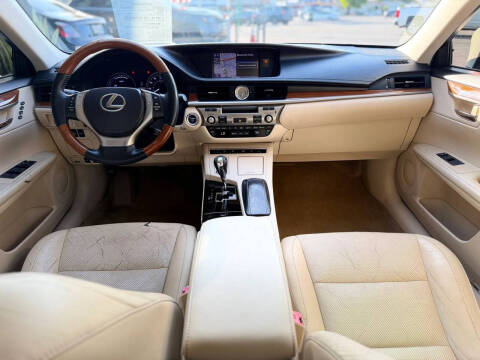 2013 Lexus ES 300h