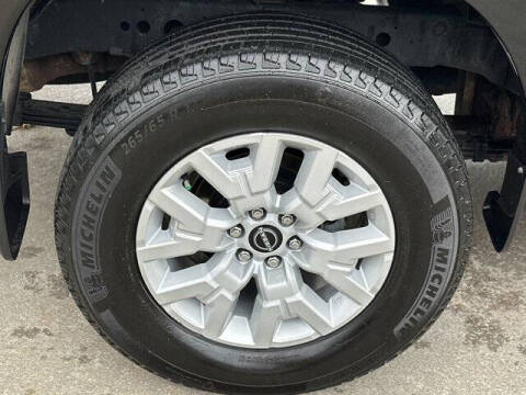 2022 Nissan Frontier SV