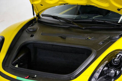 2016 Porsche Cayman GT4