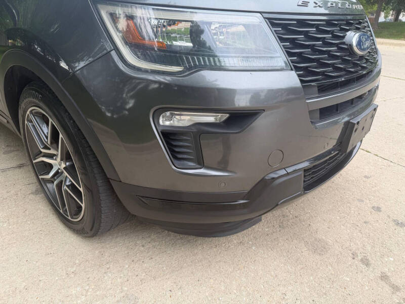 2018 Ford Explorer Sport