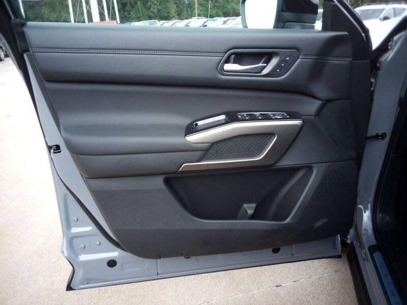 2025 Nissan Pathfinder Platinum