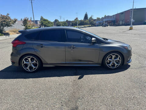 2018 Ford Focus ST