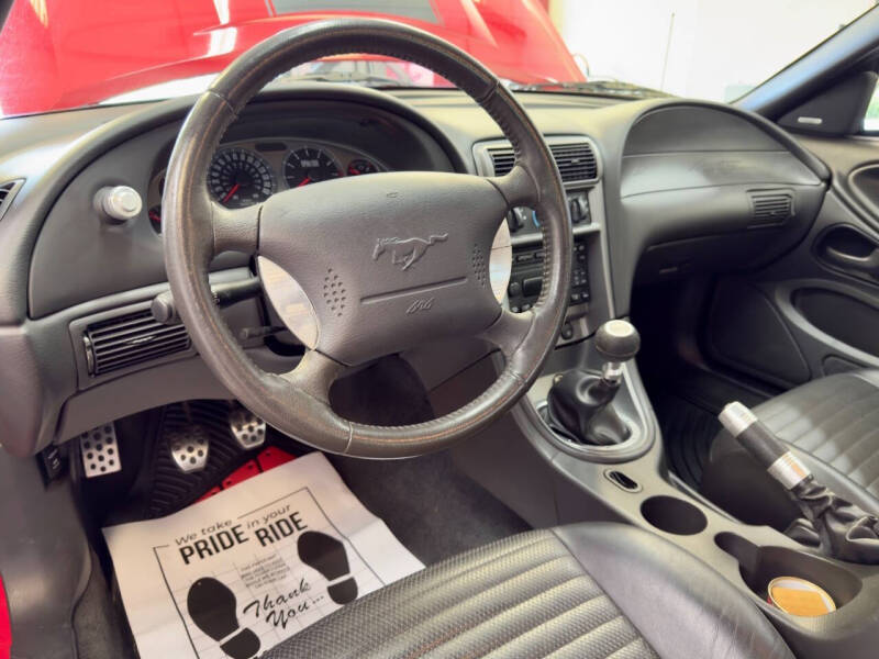 2004 Ford Mustang Mach 1 Premium