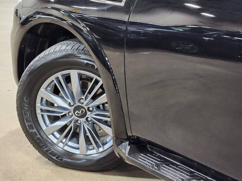 2022 Infiniti QX80 Luxe