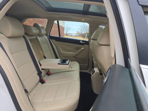 2012 Volkswagen Jetta SportWagen TDI