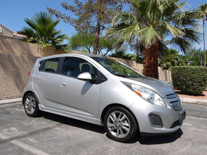 2014 Chevrolet Spark 2LT photo 2