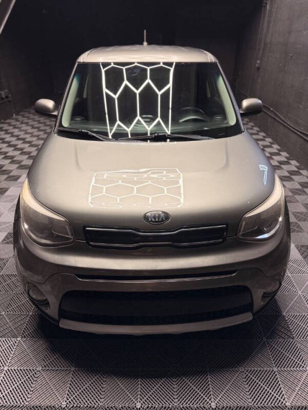 2017 Kia Soul +