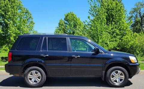 2003 Honda Pilot for sale at CLEAR CHOICE AUTOMOTIVE in Milwaukie OR