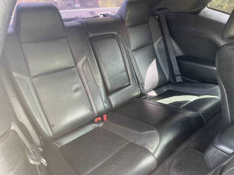 2018 Dodge Challenger SXT Plus