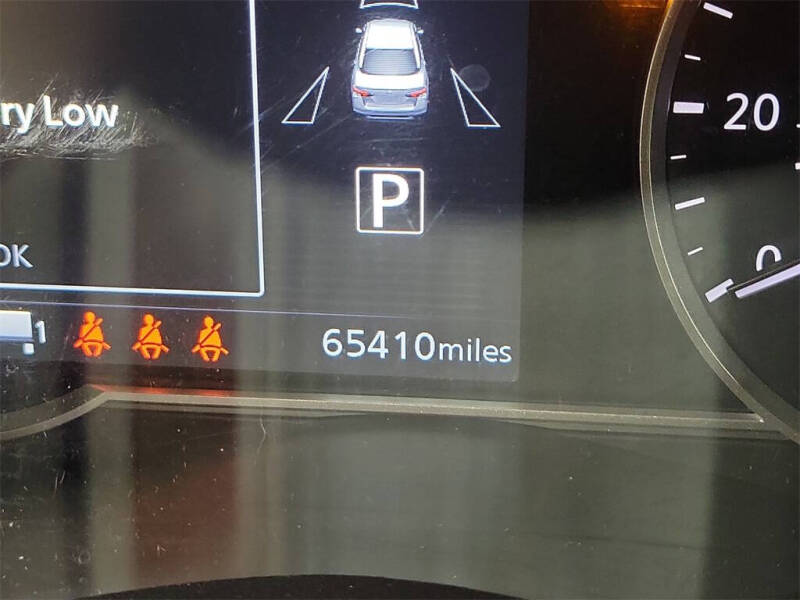 2023 Nissan Versa SV