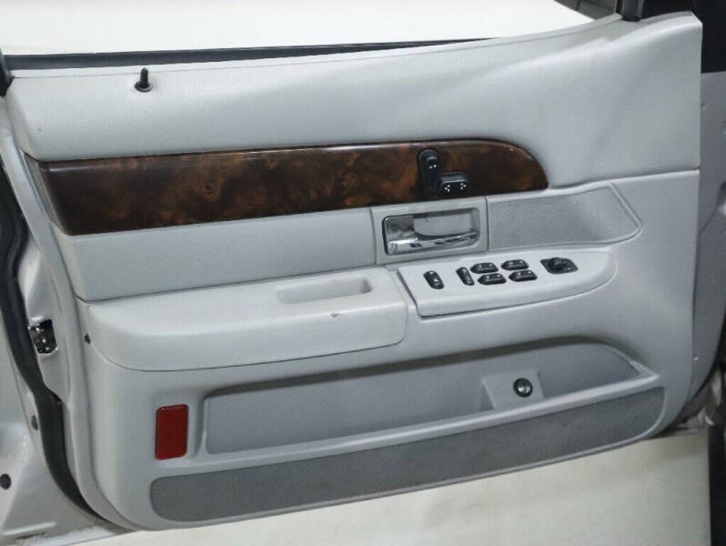 2005 Mercury Grand Marquis