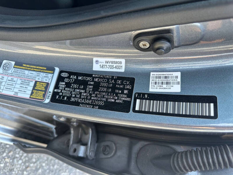 2017 Kia Forte5 SX