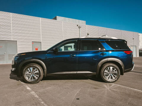 2025 Nissan Pathfinder SV