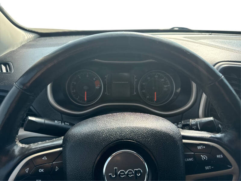 2016 Jeep Cherokee