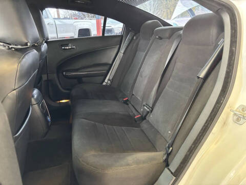 2012 Dodge Charger SE