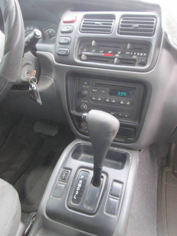 2003 Chevrolet Tracker