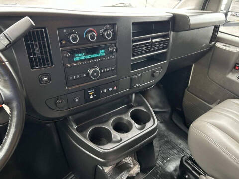 2023 GMC Savana 2500