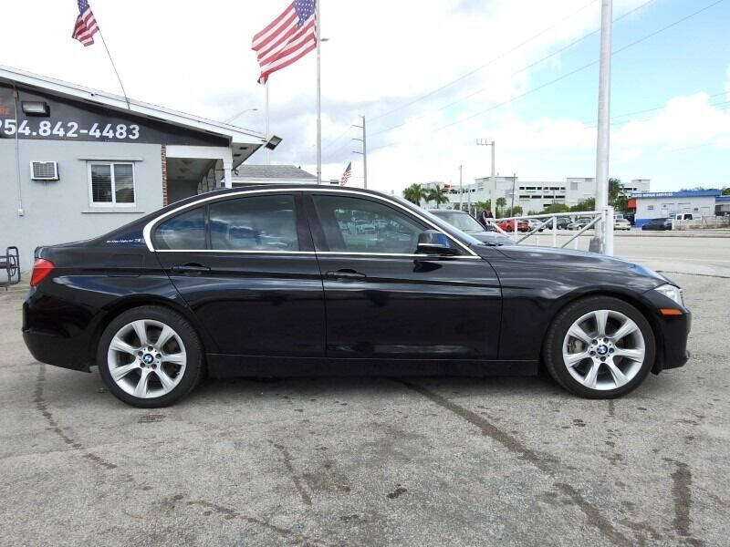 2013 BMW 3 Series  - $12,490