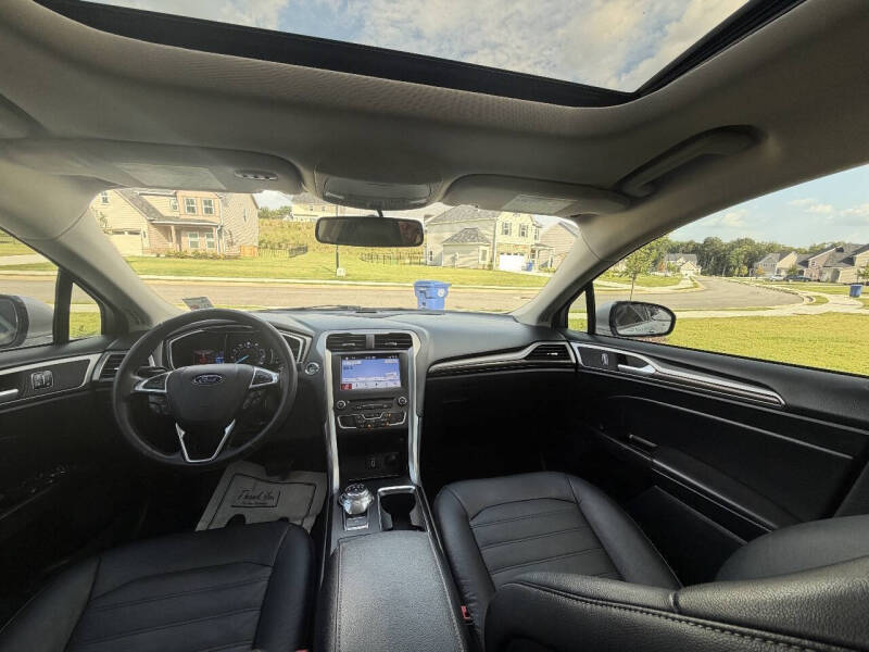 2017 Ford Fusion SE