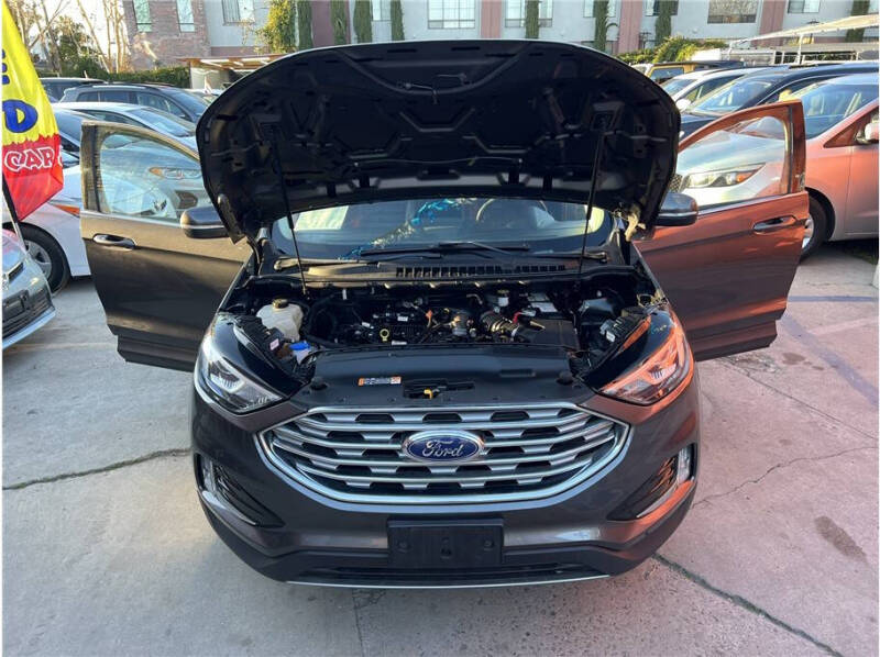 2020 Ford Edge