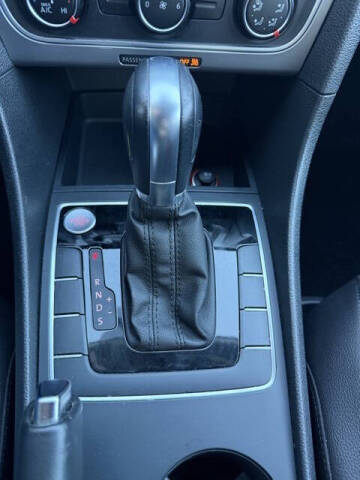 2015 Volkswagen Passat 1.8T Limited Edition